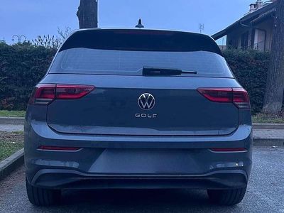 Usata VW Golf VIII Life 110 CV (80 kW) 2021 Grigio Berlina
