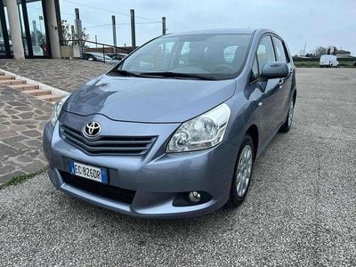 Usata Toyota Verso Sol 132 CV (97 kW) 2010 Blu Monovolume