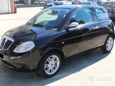 Usata Lancia Ypsilon 75 CV (55 kW) 2008 Utilitaria