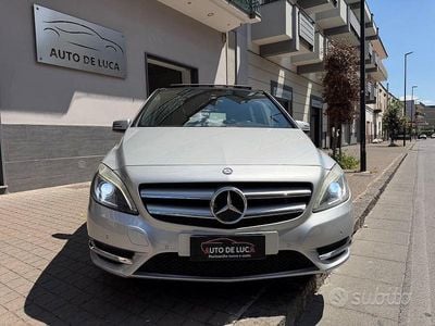 Begagnad Mercedes B200