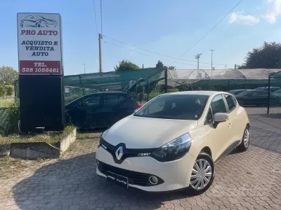 Usata Renault Clio IV Life 73 CV (53 kW) 2015 Beige Berlina