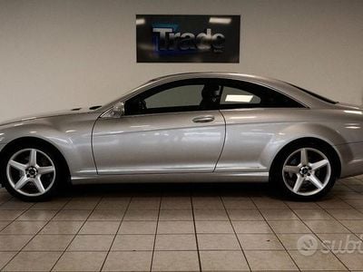 Usata Mercedes CL500 386 CV (283 kW) 2006 Grigio Coupé