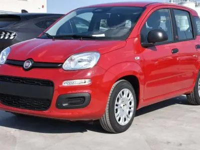 Nuova Fiat Panda Icon 69 CV (50 kW) 2026 Rosso Utilitaria