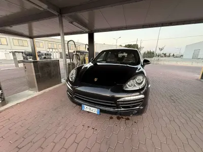 Usata Porsche Cayenne 379 CV (278 kW) 2011 SUV