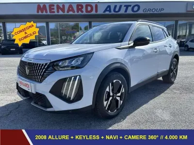 Usata Peugeot 2008 Allure 101 CV (74 kW) 2025 Bianco SUV