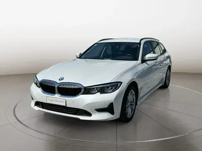 Usata BMW 316 Luxury Line 122 CV (89 kW) 2022 Bianco Station wagon