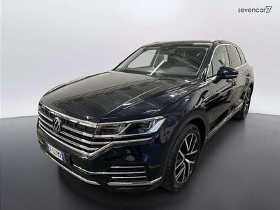 Begagnad VW Touareg Atmosphere 231 HK (169 kW) 2021 Blå SUV