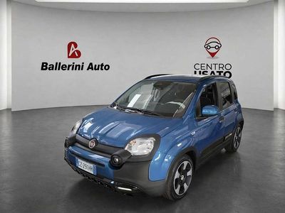 Usata Fiat Panda Cross Cross 69 CV (50 kW) 2025 Verde Utilitaria
