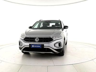 Usata VW T-Roc Life 110 CV (80 kW) 2022 Argento SUV