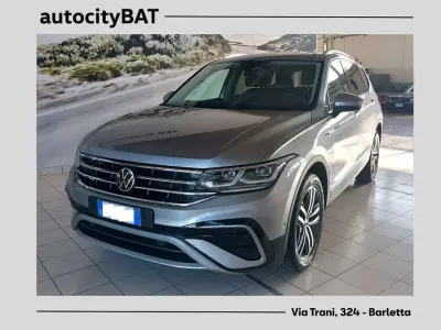 Usata VW Tiguan Allspace Elegance 150 CV (110 kW) 2023 Grigio SUV
