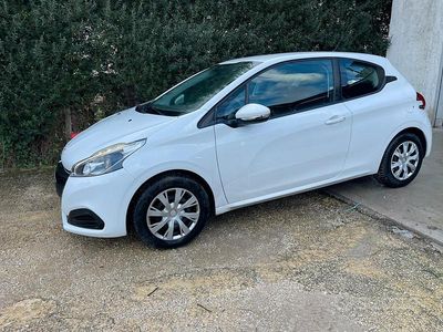 Usata Peugeot 208 75 CV (55 kW) 2016 Bianco Utilitaria