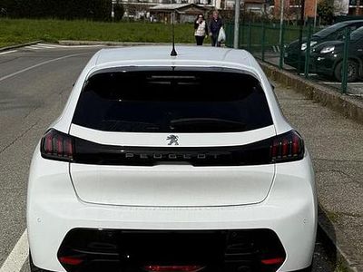 Usata Peugeot 208 Allure 100 CV (73 kW) 2022 Bianco Utilitaria