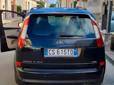 Usata Ford C-MAX Ghia 109 CV (80 kW) 2005 Nero Monovolume