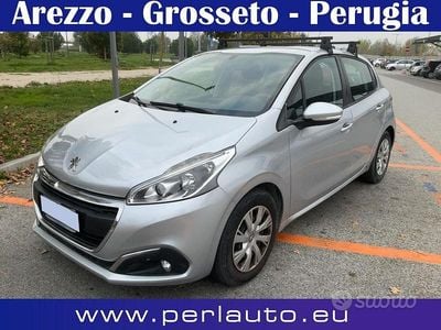 Usata Peugeot 208 Active 68 CV (50 kW) 2016 Grigio Utilitaria