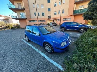 Usata VW Golf IV 90 CV (66 kW) 2004 Berlina