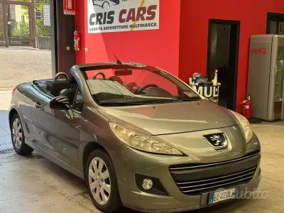 Usata Peugeot 207 CC 120 CV (88 kW) 2011 Grigio Cabrio