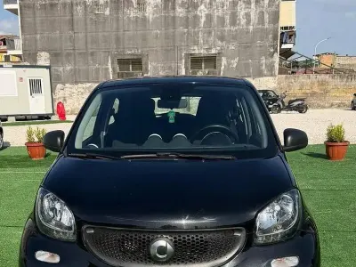 Usata Smart ForFour Passion 71 CV (52 kW) 2019 Nero Utilitaria