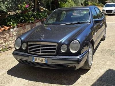 Usata Mercedes E200 Elegance 196 CV (144 kW) 1999 Berlina