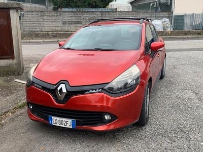 Usata Renault Clio GrandTour 75 CV (55 kW) 2014 Rosso Station wagon