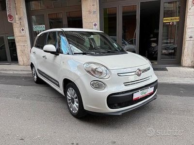 Usata Fiat 500L Living 105 CV (77 kW) 2013 Bianco Monovolume