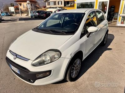 Usata Fiat Punto Evo Emotion 69 CV (50 kW) 2011 Bianco Utilitaria