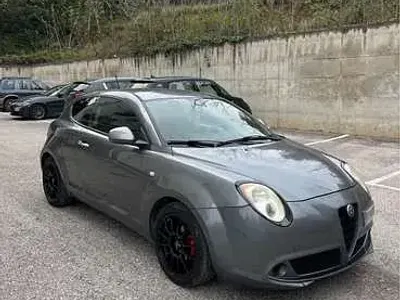 Usata Alfa Romeo GT Junior 79 CV (58 kW) 2009 Grigio Berlina
