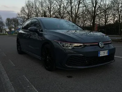 Usata VW Golf VIII GTI 245 CV (180 kW) 2020 Grigio Berlina