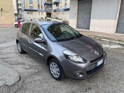 Usata Renault Clio II 75 CV (55 kW) 2011 Berlina