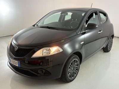 Nero vulcano Usata 2020 Lancia Ypsilon Gold Utilitaria | 9900 € (Buon prezzo)