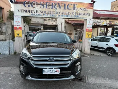 Usata Ford Kuga Titanium 120 CV (88 kW) 2019 Nero SUV