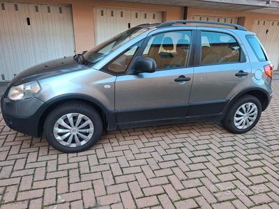 Usata Fiat Sedici 107 CV (78 kW) 2007 Grigio SUV