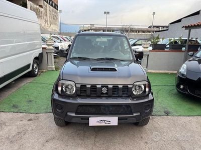 Usata Suzuki Jimny 84 CV (61 kW) 2016 Grigio SUV
