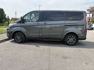 Usata Ford Tourneo Custom Titanium 170 CV (125 kW) 2019 Grigio Furgone
