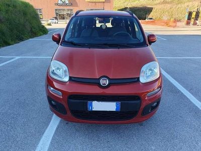 Usata Fiat Panda Lounge 80 CV (58 kW) 2015 Rosso Utilitaria