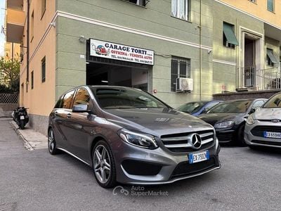 Usata Mercedes B180 Premium 109 CV (80 kW) 2015 Grigio Monovolume