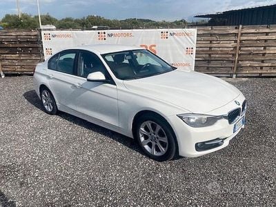 Begagnad BMW 320 184 HK (135 kW) 2012 Vit Sedan