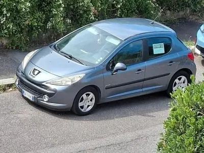 Usata Peugeot 207 Sport 73 CV (53 kW) 2009 Grigio Berlina