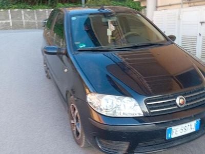 Usata Fiat Punto 69 CV (50 kW) 2006 Nero Utilitaria