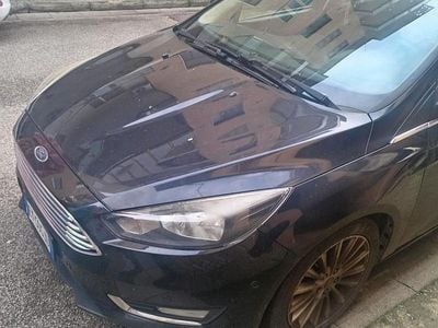 Usata Ford Focus 100 CV (73 kW) 2015 Nero Berlina