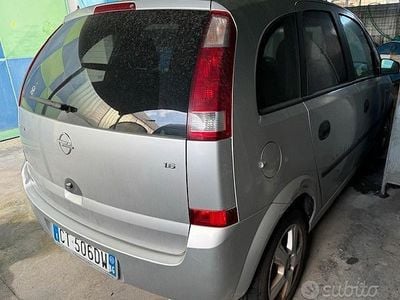 Usata Opel Meriva 2005 Grigio Monovolume