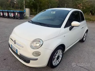 Usata Fiat 500 Lounge 69 CV (50 kW) 2010 Bianco Utilitaria