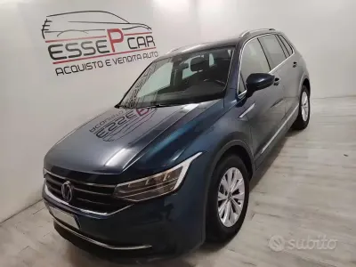 Usata VW Tiguan Life 131 CV (96 kW) 2021 Grigio SUV
