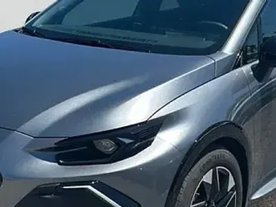 Nuova Renault Clio Evolution 109 CV (80 kW) 2026 Verde Utilitaria
