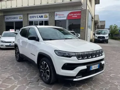 Usata Jeep Compass Limited 131 CV (96 kW) 2022 Alpine white SUV
