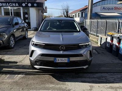 Usata Opel Mokka Elegance 101 CV (74 kW) 2023 Argento SUV