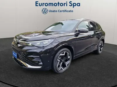 Usata VW Tiguan R-line 150 CV (110 kW) 2025 Nero SUV