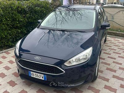 Usata Ford Focus S 120 CV (88 kW) 2016 Blu Berlina