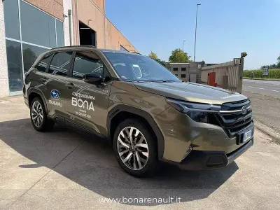 Usata Subaru Forester Premium 136 CV (100 kW) 2026 Verde SUV