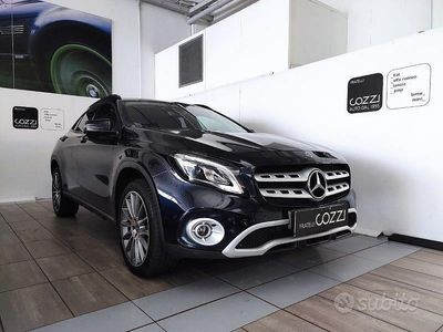 Usata Mercedes GLA200 Business 136 CV (100 kW) 2018 Blu/azzurro SUV