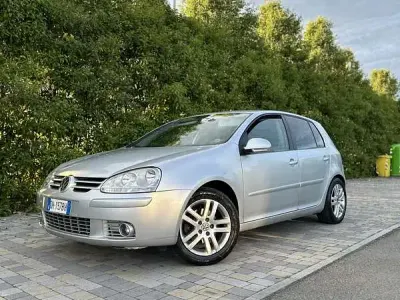 Usata VW Golf V Comfortline 105 CV (77 kW) 2007 Berlina